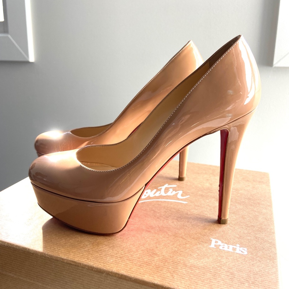 Like New Christian Louboutin Bianca 120 Patent Calf Nude Beige